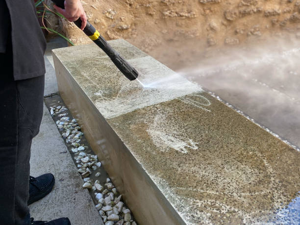 Best Commercial Building Pressure Washing  in Grimes, IA